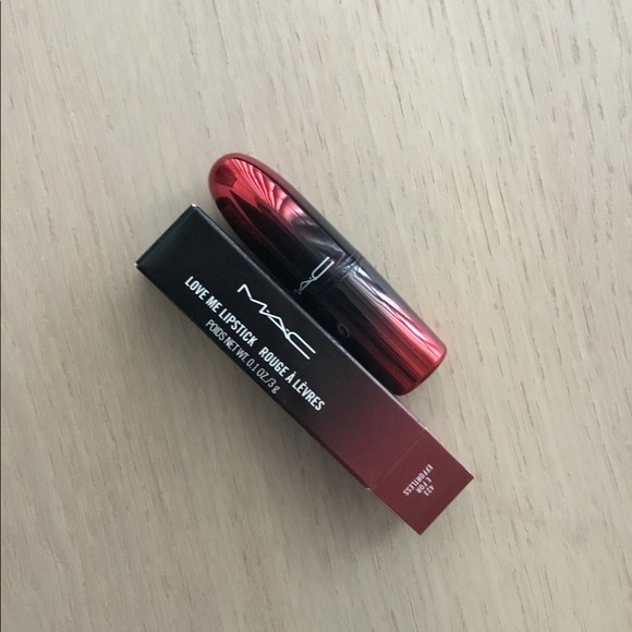 Mac “E for Effortless” Love Me Warm Toned Medium Red Lipstick - Picture 5 of 7